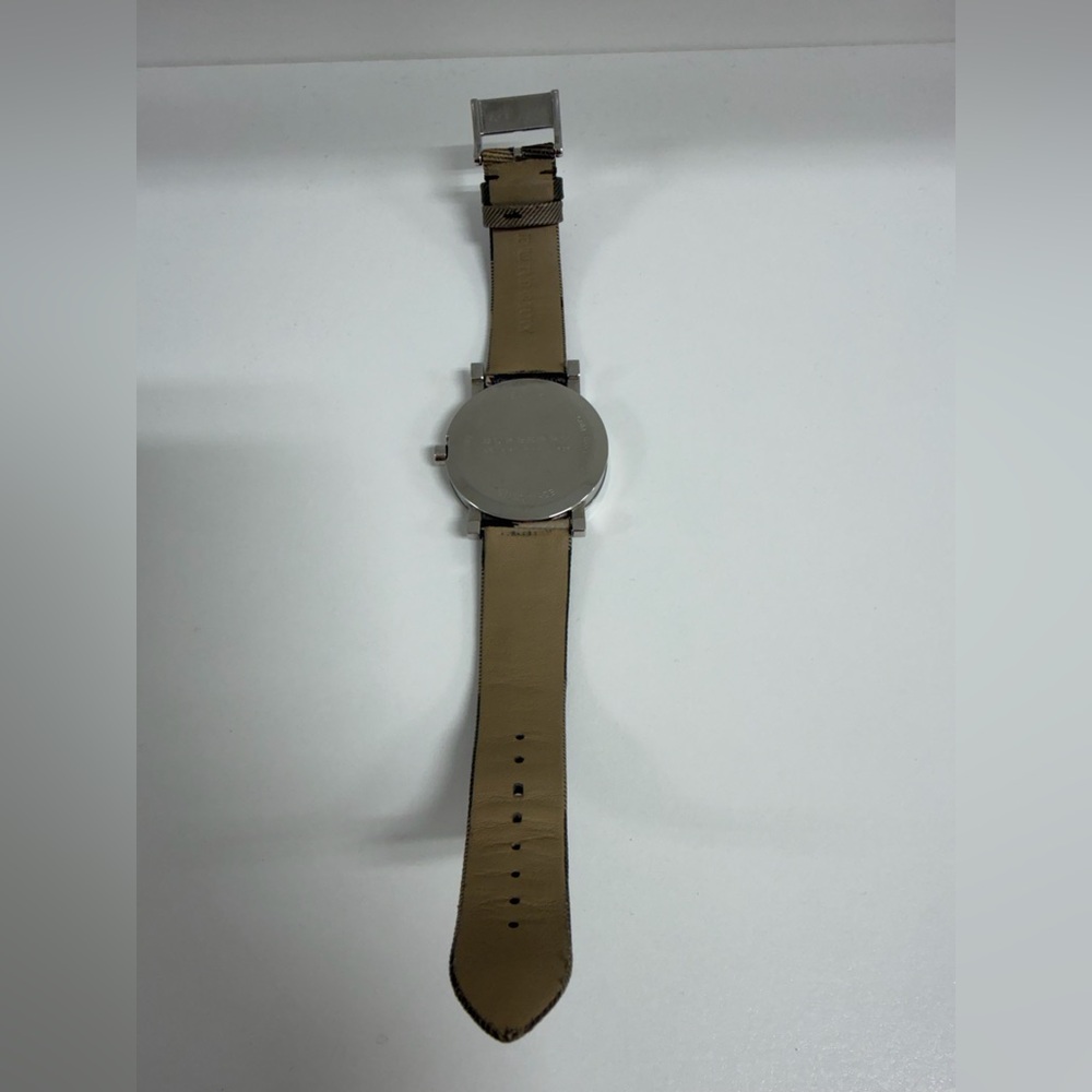 Authentic Burberry Classic Check Plaid Strap Watch Silver Tone Date Swiss Style - Picture 5 of 14